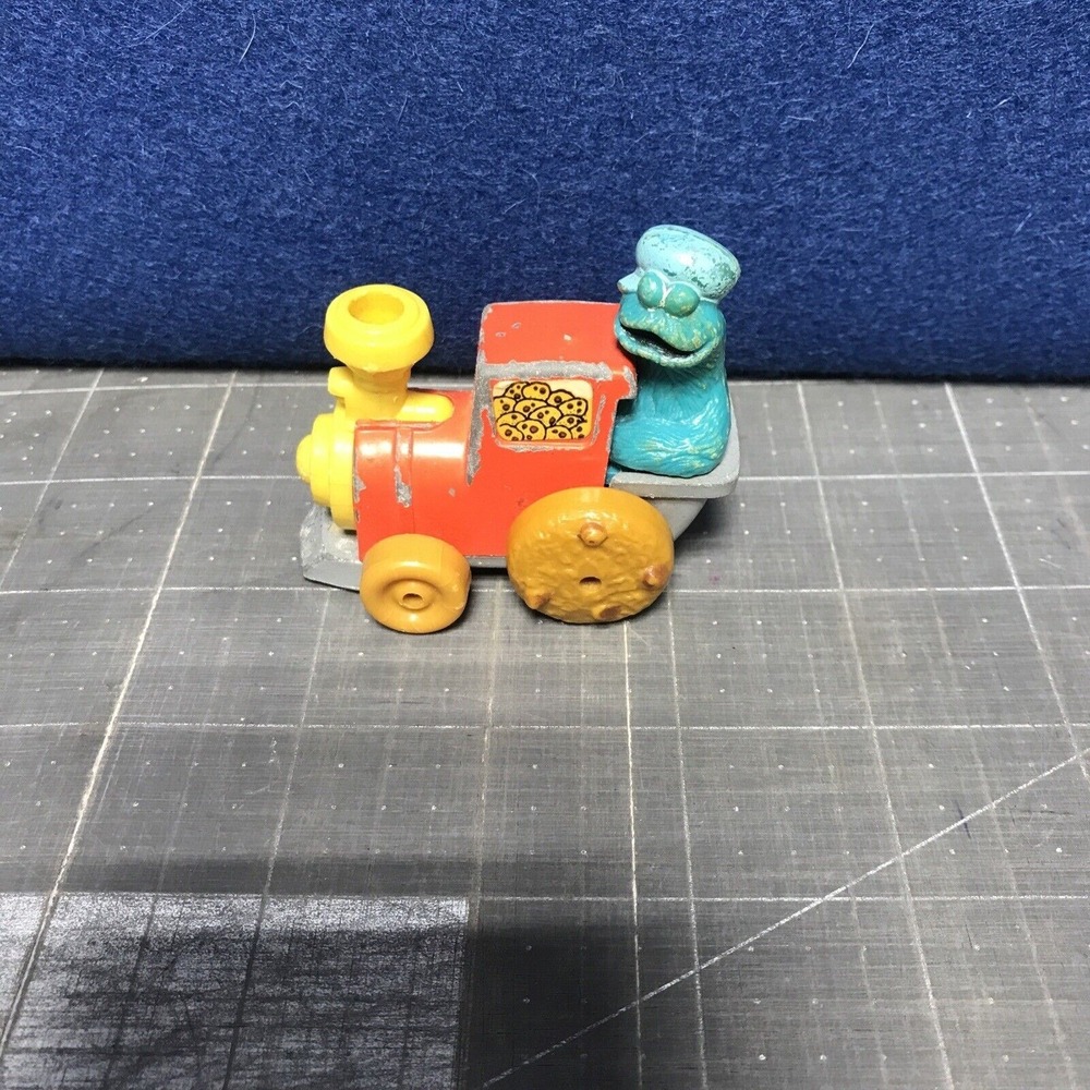 1981 Sesame Street Muppets Inc.‎ Playskool Diecast Cookie Monster Train